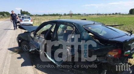 ужасна катастрофа пътя магистрала тракия млад мъж загина роувър смачкан неузнаваемост снимки видео
