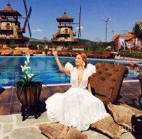 Пробив! Бони и Джуджи актриси във филм за мода и зодии