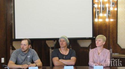 ваят пясък емблематични актьори кино герои русе