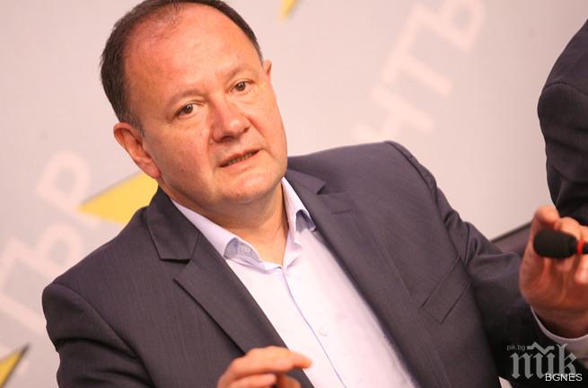 Миков: Истерията около паметника на цар Самуил отвлича вниманието от цените на тока и социалните проблеми