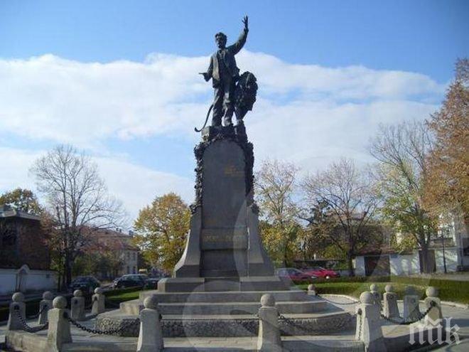 София обсъжда още два нови паметника - на Апостола и в памет на спасените евреи