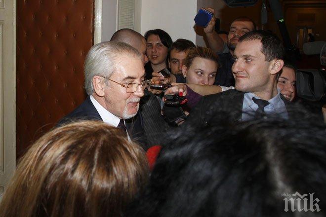 Първо в ПИК! ДПС отговаря не по-рано от вторник на Борисов за Пеевски!