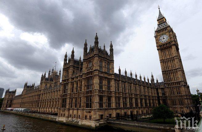 Британският парламент гласува за референдум за излизане от ЕС (обновена)