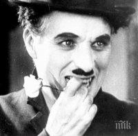 Чарли Чаплин вече посреща посетителите на русенския кей