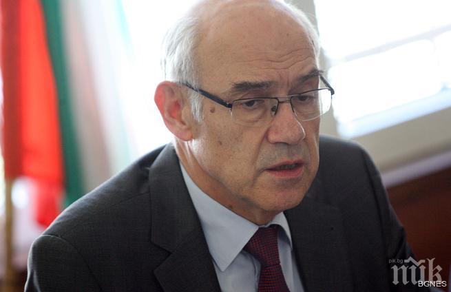 Иванов: Няма искане да се удължи с месец решението за цената на тока