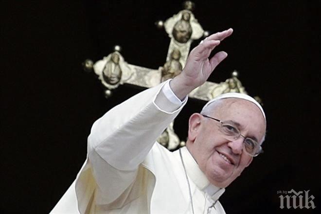 Папата подари на Путин медальон с Ангела на мира