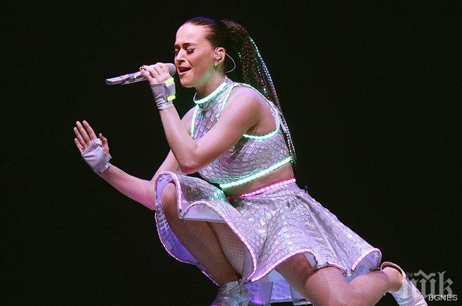 Кейти Пери стана лице на Мoschino