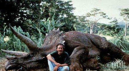 наказват спилбърг убийството динозавър