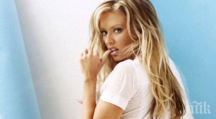 джена джеймисън сменя религията