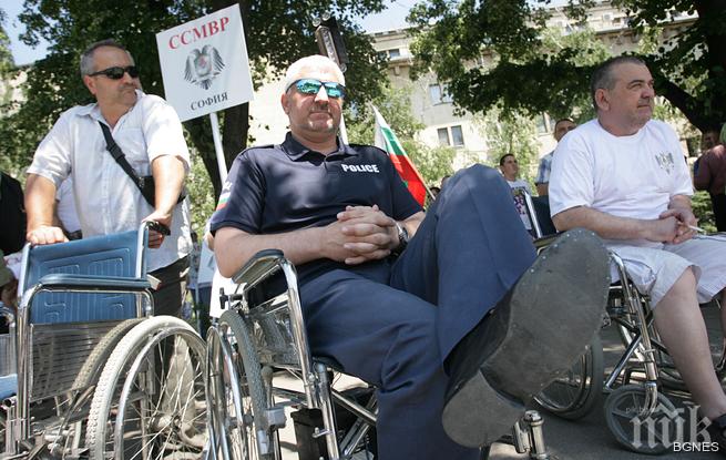 Инвалидни колички – новите патрулни автомобили на МВР