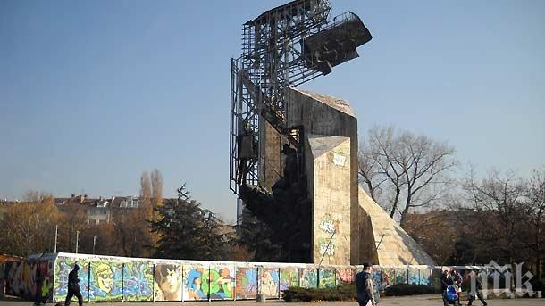 Ремонтът на градинките около НДК ще завърши в края на октомври
