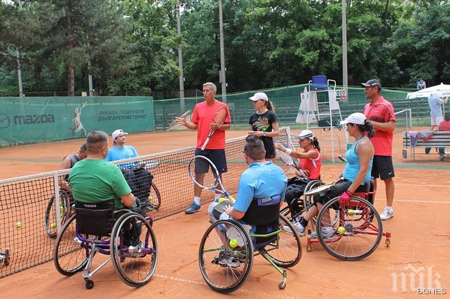 Дан Джеймс: Тенисът в инвалидни колички промени живота ми