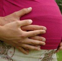 Лекари натискат родилки за секцио