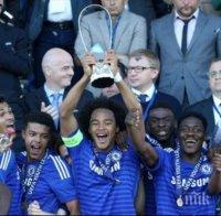 Челси представи новите екипи (снимки)