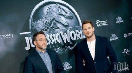 кинозаврите спилбърг прескочиха бариерата половин милиард щатски долара масова премиера