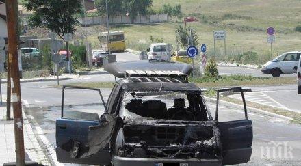 миниван пламна движение изгоря благоевград