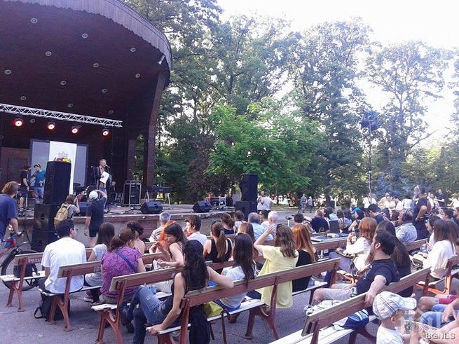 Поезия под открито небе в Борисовата градина