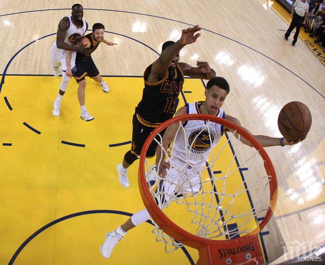 Голдън Стейт на победа от титлата в НБА