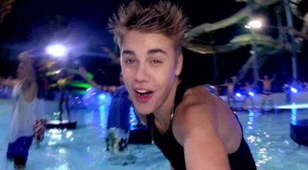 папарак умря опитвайки снима джъстин бийбър