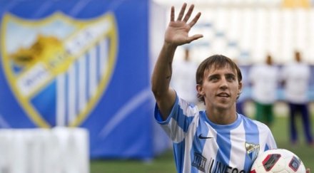 палермо преговаря нападател малага