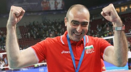 найденов чака наградата треньор