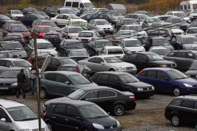 Спаднаха продажбите на коли в Испания