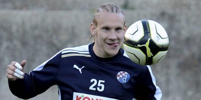 Динамо (Киев) купува най-тъпия защитник в света