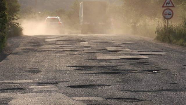 Ремонтират големите булеварди в столицата