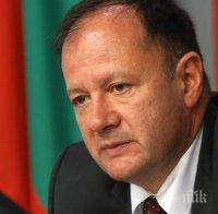 Михаил Миков заминава на работно посещение в Германия