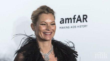 кейт мос дари благотворително картина 000 долара