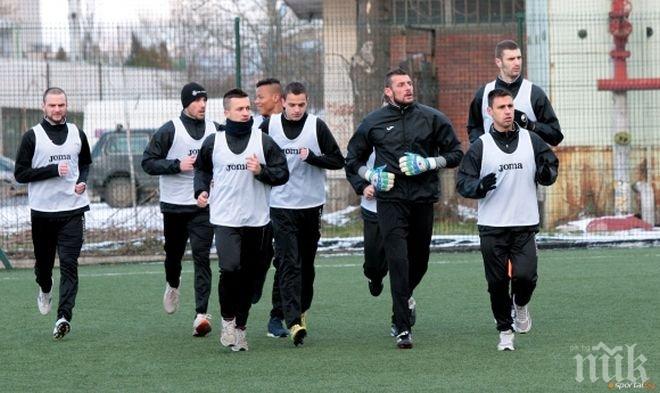 Юношите (младша възраст) на Славия завършиха 4-и на международен турнир в Нови Сад