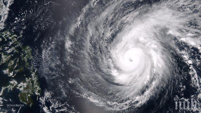 Оранжев код в щатите Гереро и Мичоакан заради урагата Карлос