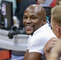 Амир Хан: Доближаваме се до мач с Флойд