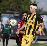 Пламен Николов поднови договора си с Ботев