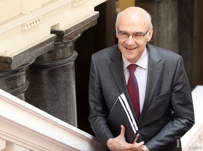 Иванов: Новият ценови модел ще намали със 700 млн. лева дефицита в НЕК