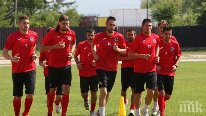 Локомотив (Сф) не замина за Велинград, отложи лагера