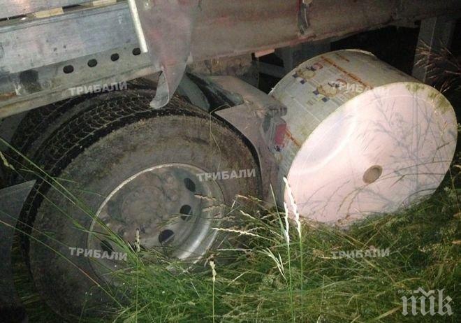 Полски ТИР катастрофира край Враца 