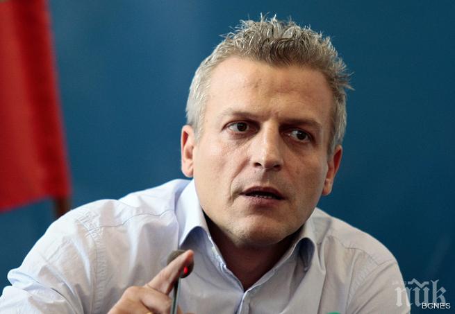 Москов: Спрете цигарите и кафето за 3 дни и ще си платите здравните вноски