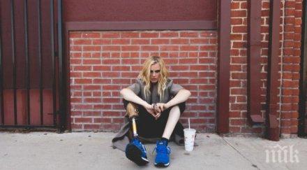 истински истории модел изгуби крака заради тампон снимки