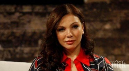 Юлияна Дончева болезнено откровена: Родих на 49, страх ме е, като си помисля какво съм направила