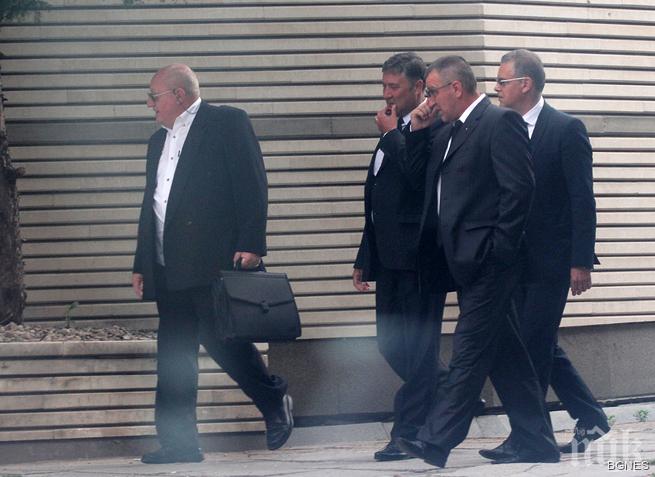 Дългоочаквано единение на българското зидарство предстои да се случи