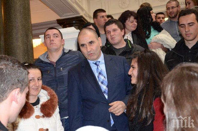 Цветанов: Има агресия в парламента. Някой се възползва от нея и предизвика конфликтите в ромските квартали