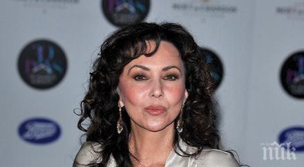 годишният модел мари хелвин последна фотосесия бельо