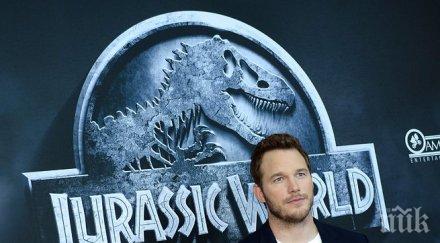 динозаврите спилбърг газят боксофисите уикенд