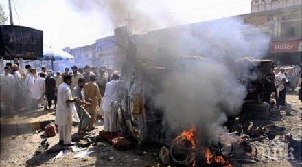 адските горещини убиха 122 души пакистан