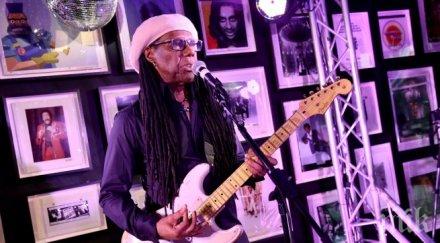 хитовият китарист нийл роджърс изкара 1230 лири експеримент уличен музикант