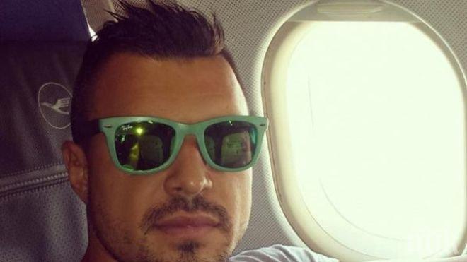 Чаровник! Фенка на Партизан се облизва за Божинов