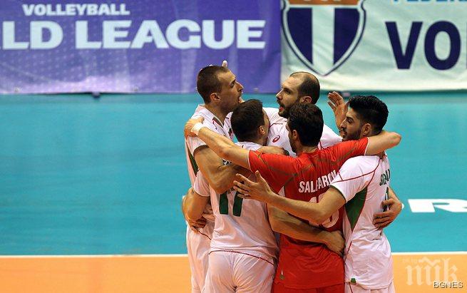 Националите с три часа престой в София 