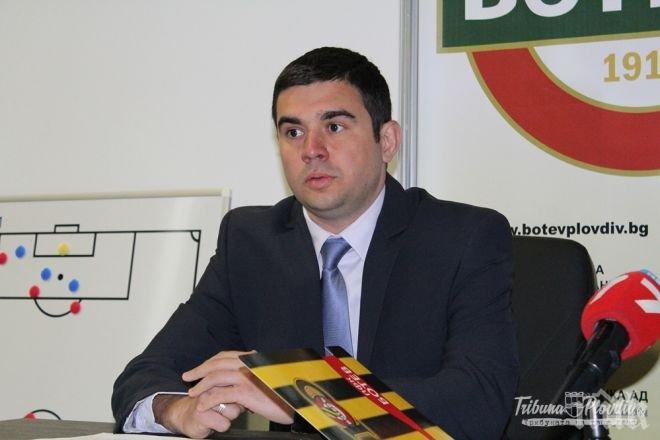 Тервел Златев отрече спекулациите, че ще става директор в ЦСКА