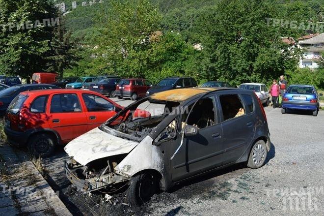 Запалиха колата на шефката на фонд „Земеделие“ във Враца (снимка)